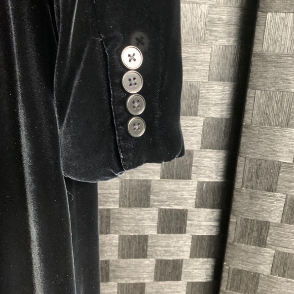 Ralph Lauren Collection Classics Black Velvet Dress Coat with Red Satin Lining - Picture 3 of 7